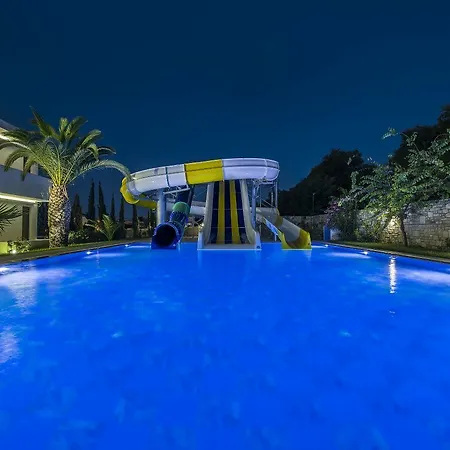 Hotel Zeus Ydoria