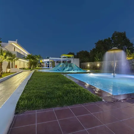 فندق Zeus Ydoria 4*